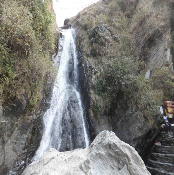 Satdhara Falls